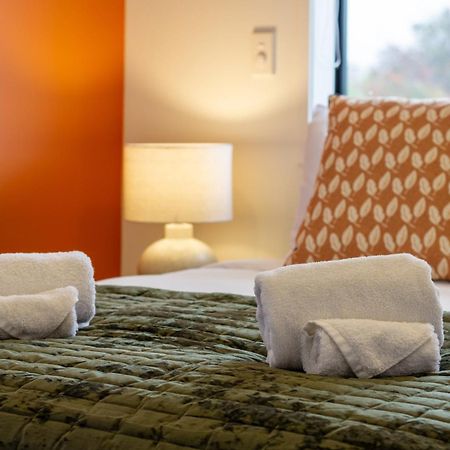 Serene Living 2 Bed With Carpark Christchurch Exterior foto